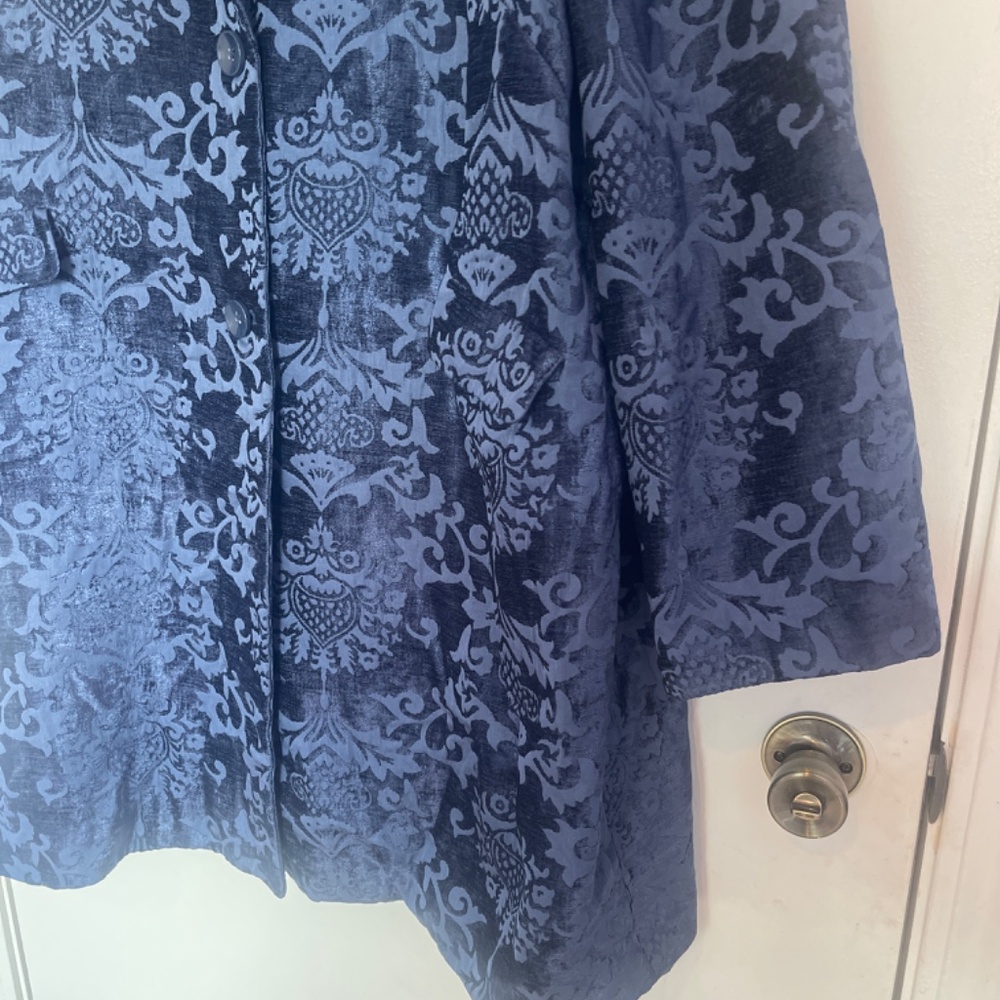 Chico’s Chenille Blue Victorian Design Boho Chic Jacket / Coat Size 4 - Picture 3 of 6